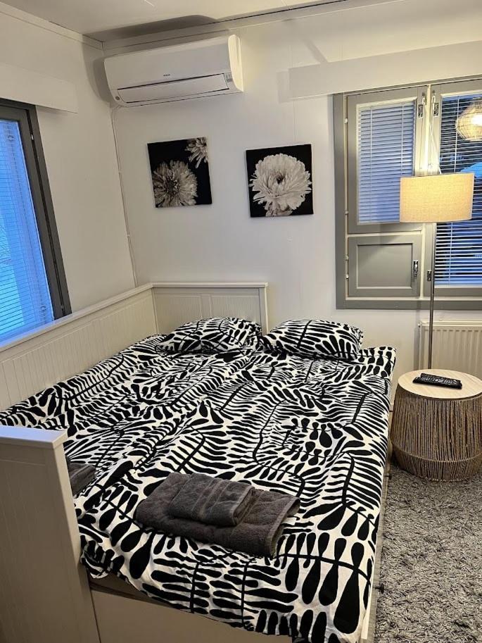 Apartamento Sunny Nest 1 Vaasa Exterior foto