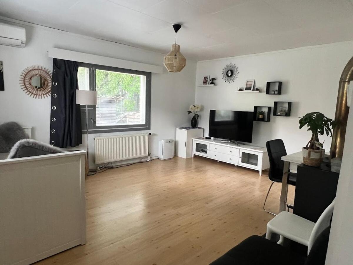 Apartamento Sunny Nest 1 Vaasa Exterior foto