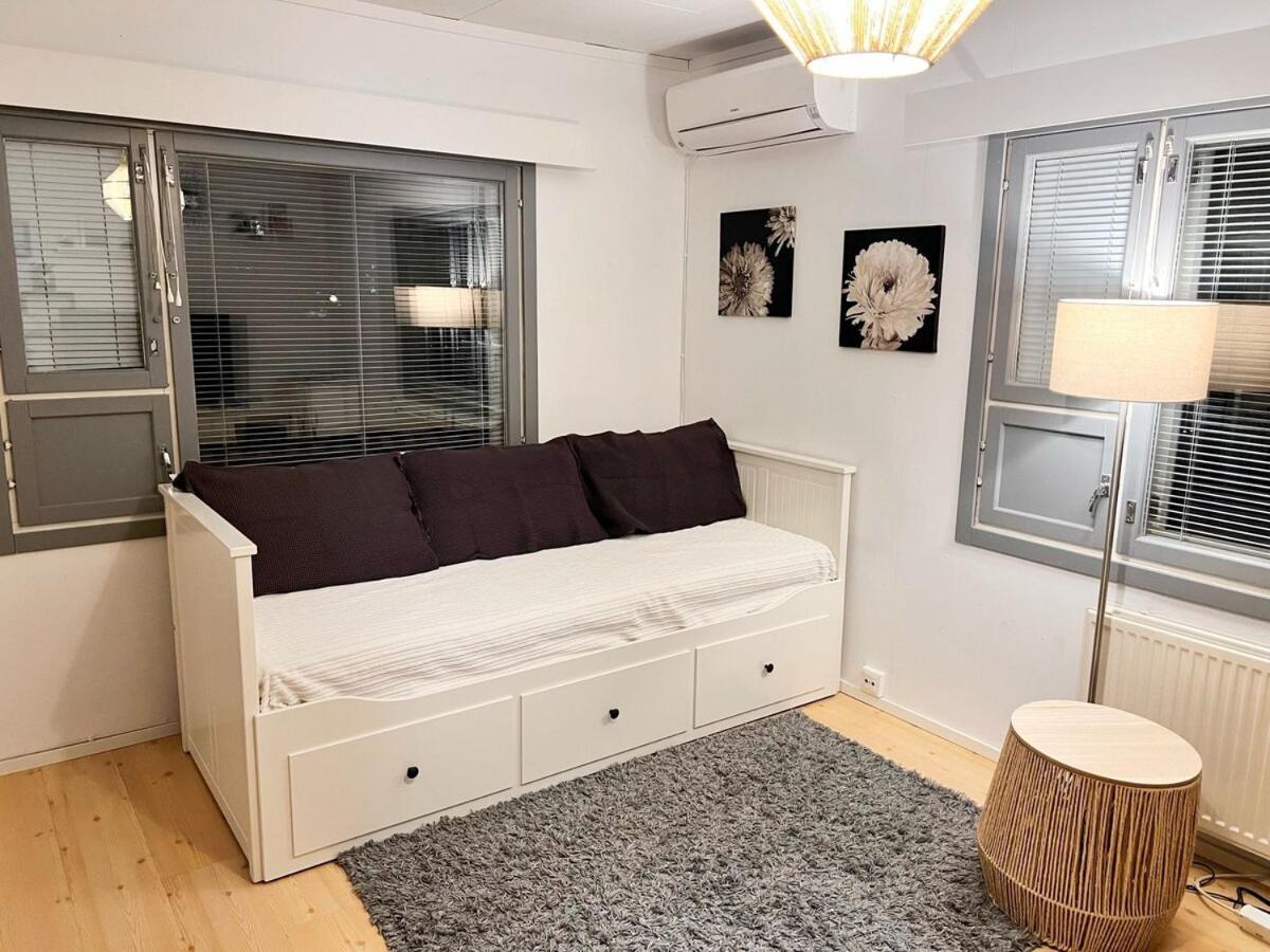 Apartamento Sunny Nest 1 Vaasa Exterior foto